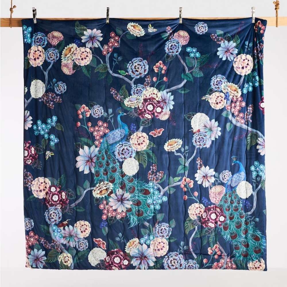 TWIN SIZE Odette Quilt plus shams